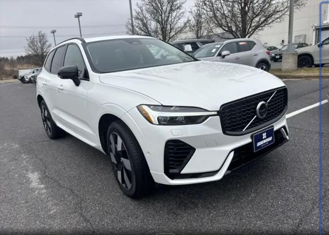 2025 Volvo XC60 Plug-In Hybrid Ultra, T8 AWD Electric/Gasoline, Dark