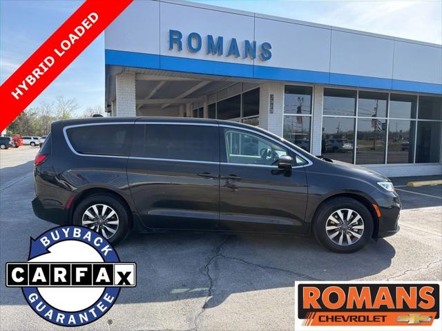 2024 Chrysler Pacifica Hybrid Select