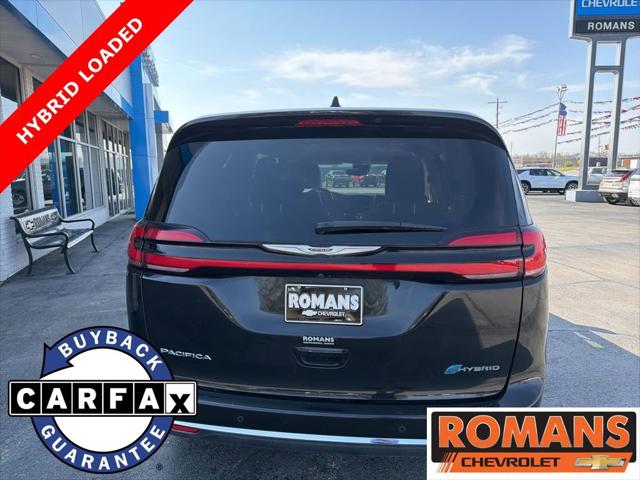 2024 Chrysler Pacifica Hybrid Select
