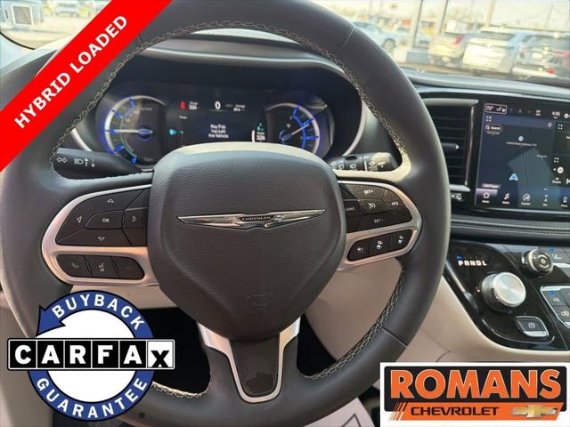 2024 Chrysler Pacifica Hybrid Select