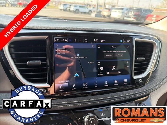 2024 Chrysler Pacifica Hybrid Select