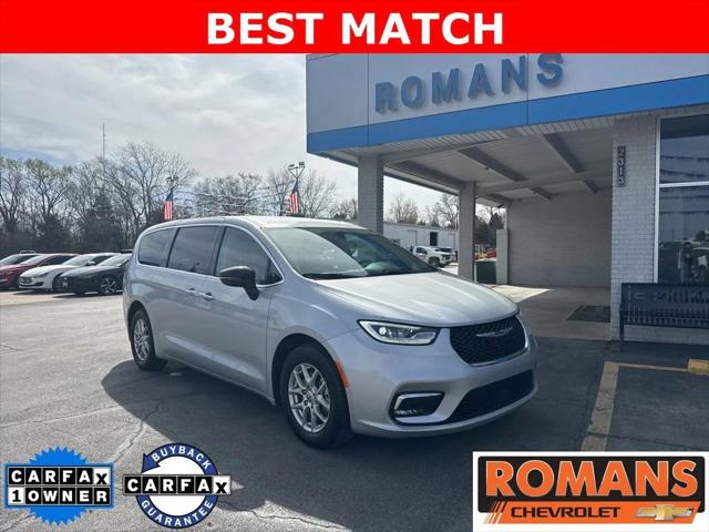 2024 Chrysler Pacifica Touring L for sale in Independence, KS