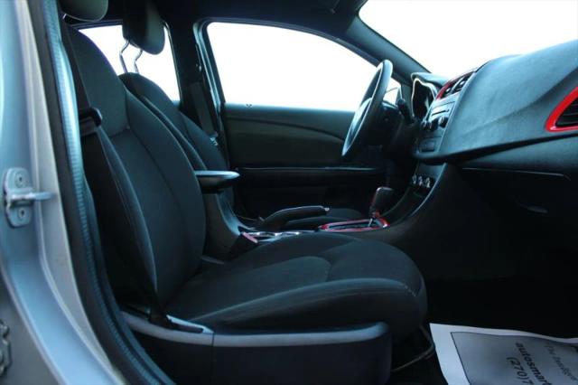 2014 Dodge Avenger SE