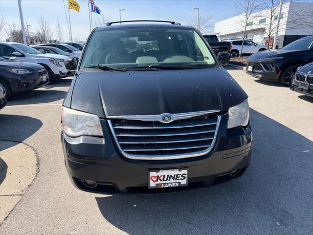 2008 Chrysler Town & Country Touring