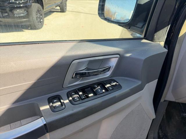 2008 Chrysler Town & Country Touring
