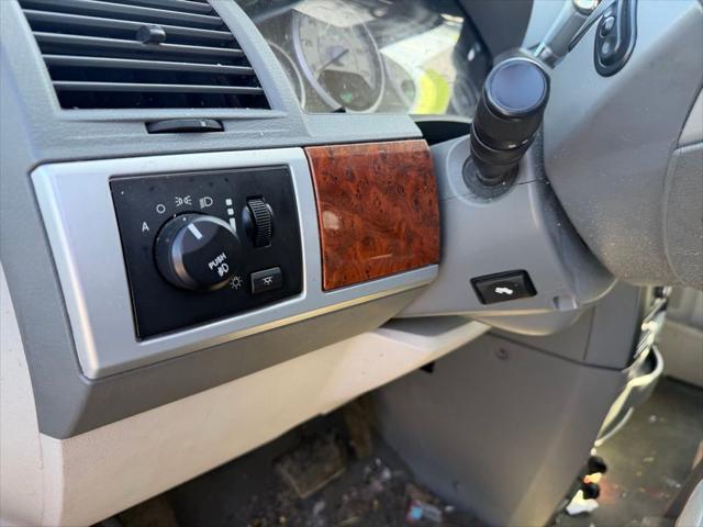 2008 Chrysler Town & Country Touring