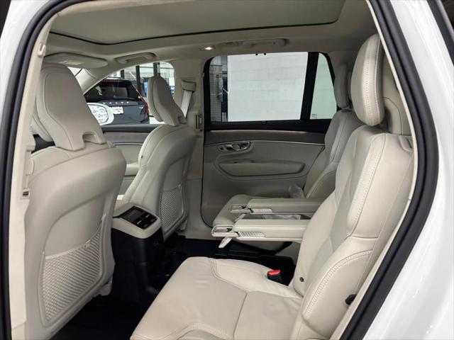 2026 Volvo XC90 Plug-In Hybrid Ultra, T8 AWD, Electric/Gasoline, Bright, 6 Seats