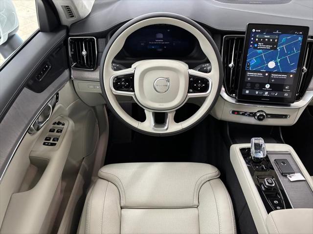 2026 Volvo XC90 Plug-In Hybrid Ultra, T8 AWD, Electric/Gasoline, Bright, 6 Seats