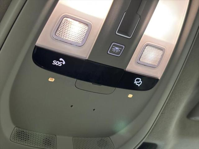2026 Volvo XC90 Plug-In Hybrid Ultra, T8 AWD, Electric/Gasoline, Bright, 6 Seats