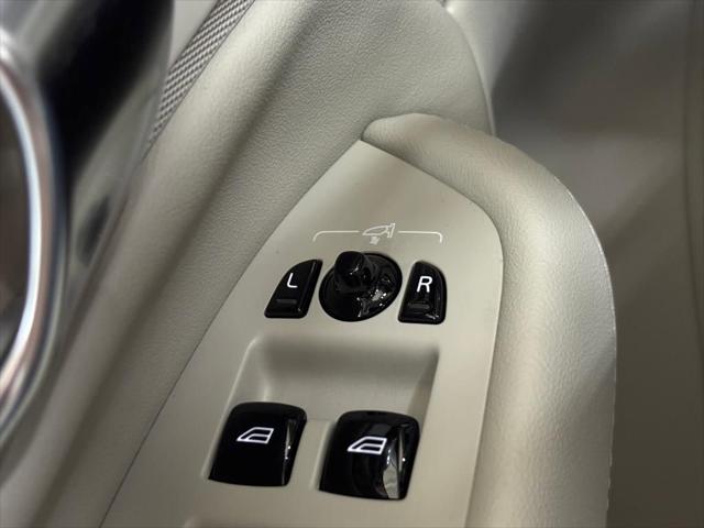 2026 Volvo XC90 Plug-In Hybrid Ultra, T8 AWD, Electric/Gasoline, Bright, 6 Seats