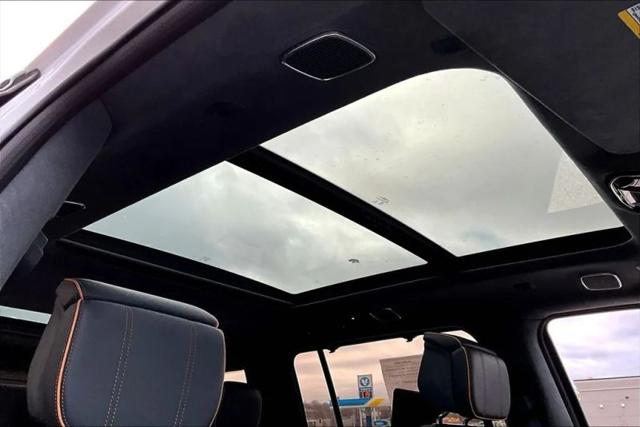 2022 Jeep Grand Wagoneer Series III 4x4