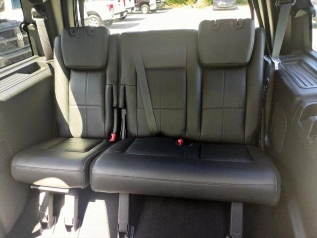 2008 Lincoln Navigator Base