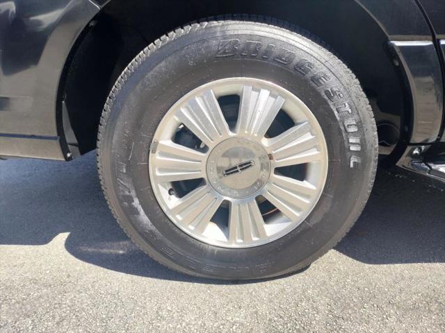 2008 Lincoln Navigator Base