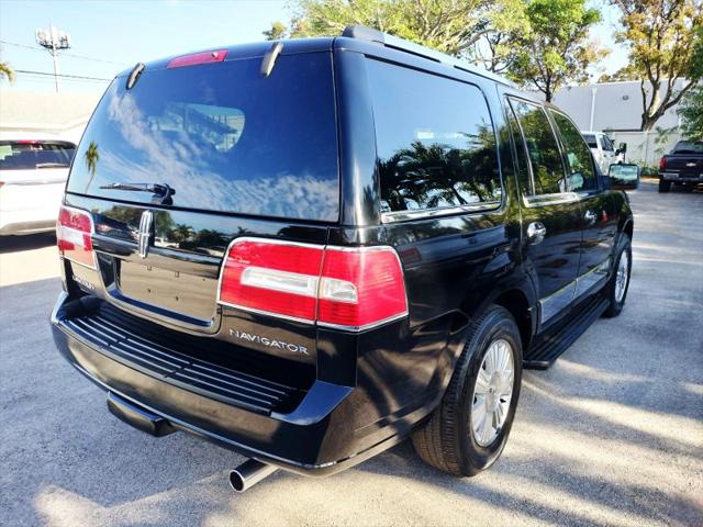 2008 Lincoln Navigator Base