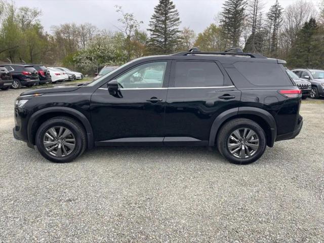2022 Nissan Pathfinder SV 4WD