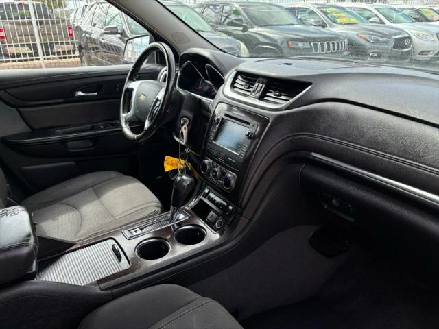 2017 Chevrolet Traverse 2LT