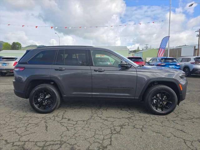2026 Jeep Grand Cherokee Altitude 4x4