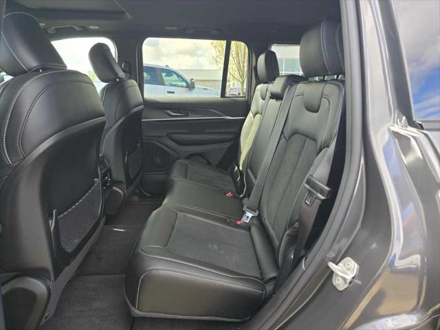 2026 Jeep Grand Cherokee Altitude 4x4