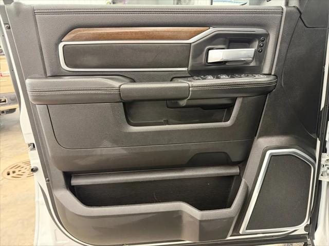 2024 Ram 2500 Laramie Crew Cab 4x4 6'4" Box