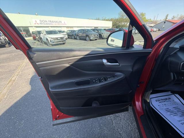 2023 Hyundai Santa Fe SE