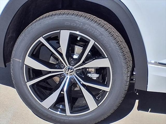 2026 Volkswagen Atlas Cross Sport SEL Premium R-Line