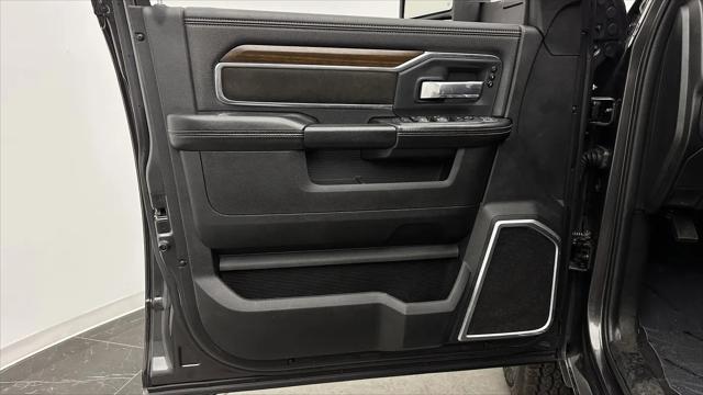 2024 Ram 3500 Laramie Crew Cab 4x4 8' Box