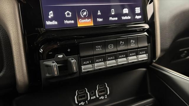 2024 Ram 3500 Laramie Crew Cab 4x4 8' Box