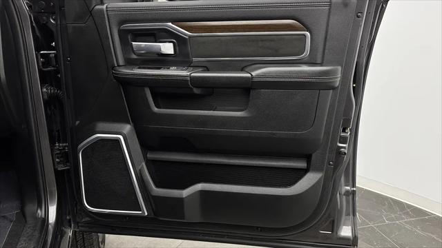 2024 Ram 3500 Laramie Crew Cab 4x4 8' Box