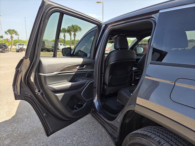 2026 Jeep Grand Cherokee Limited 4x2
