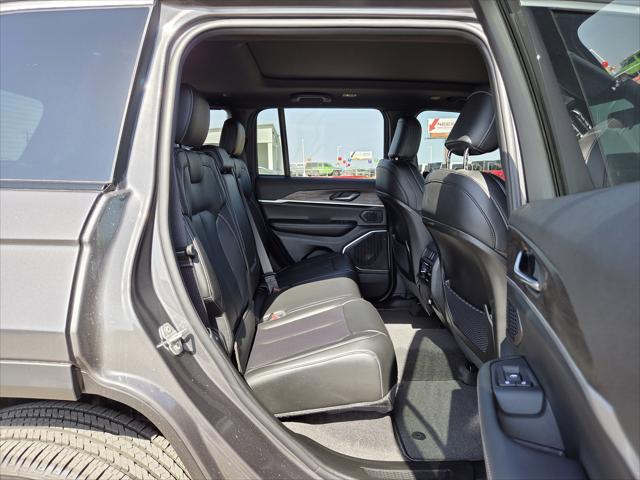 2026 Jeep Grand Cherokee Limited 4x2