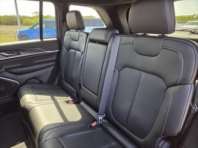 2026 Jeep Grand Cherokee Limited 4x2