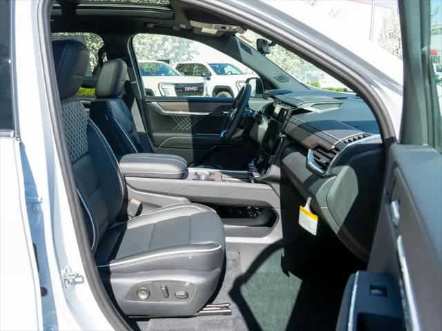 2026 GMC Acadia Denali AWD