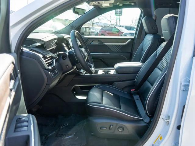 2026 GMC Acadia Denali AWD