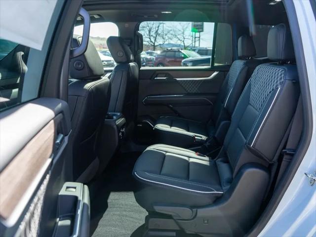2026 GMC Acadia Denali AWD