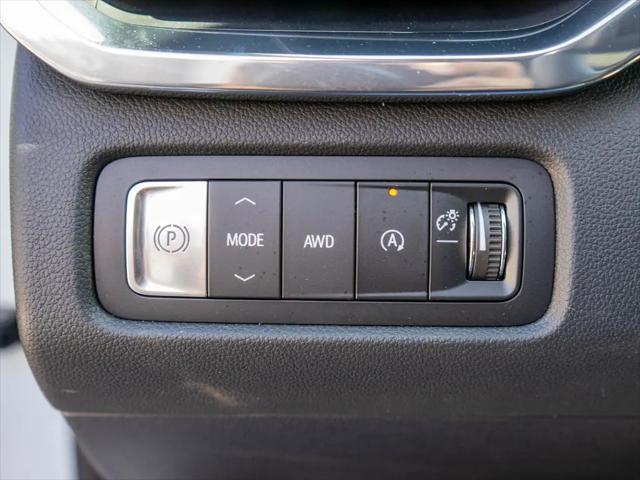 2026 GMC Acadia Denali AWD
