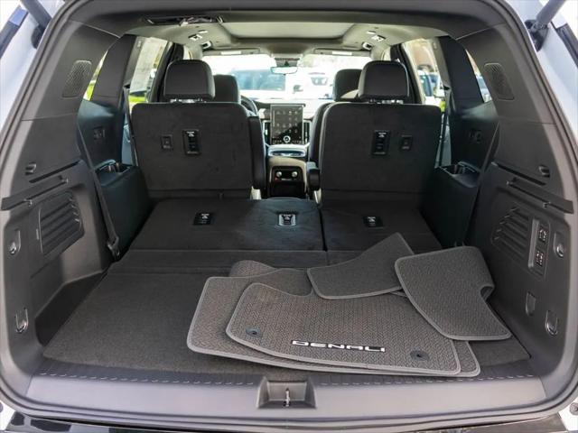 2026 GMC Acadia Denali AWD