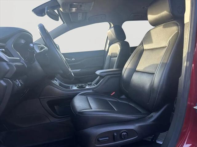 2022 GMC Acadia SLT
