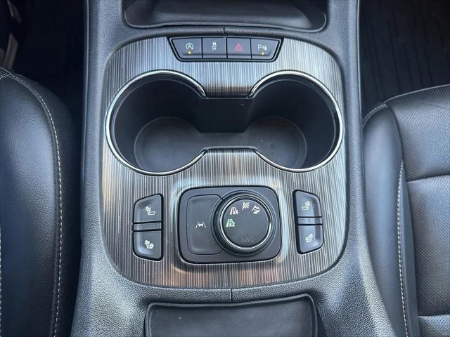 2022 GMC Acadia SLT