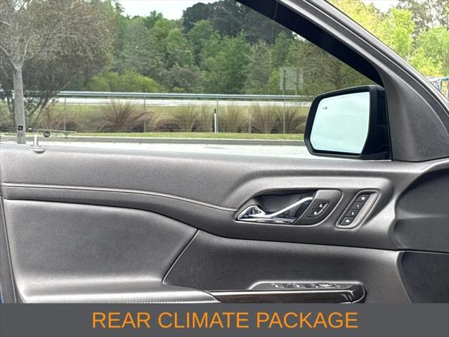 2023 GMC Acadia AWD AT4