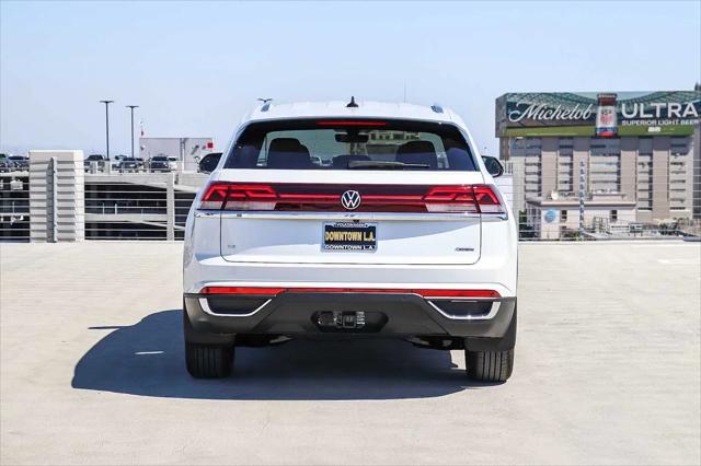 2026 Volkswagen Atlas Cross Sport SE with Technology