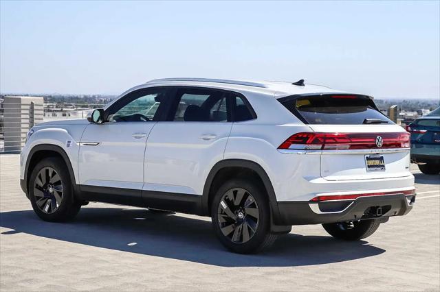 2026 Volkswagen Atlas Cross Sport SE with Technology