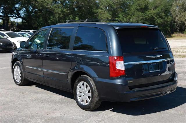 2014 Chrysler Town & Country Touring