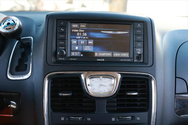 2014 Chrysler Town & Country Touring