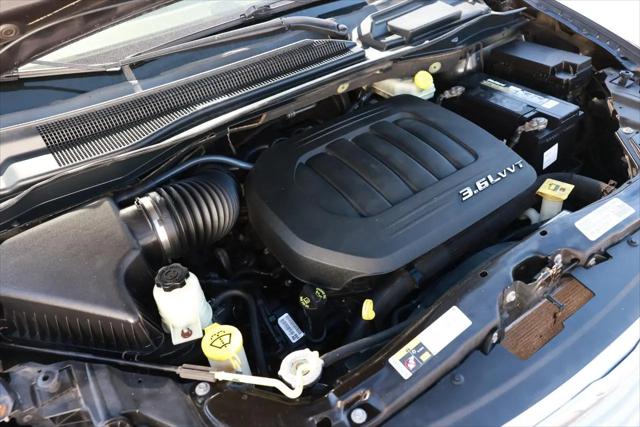 2014 Chrysler Town & Country Touring
