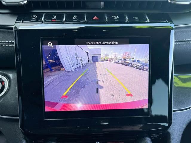 2023 Jeep Grand Cherokee L Laredo 4x4
