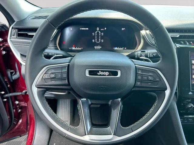 2023 Jeep Grand Cherokee L Laredo 4x4