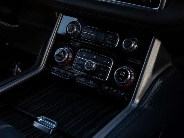 2024 GMC Yukon 4WD Denali