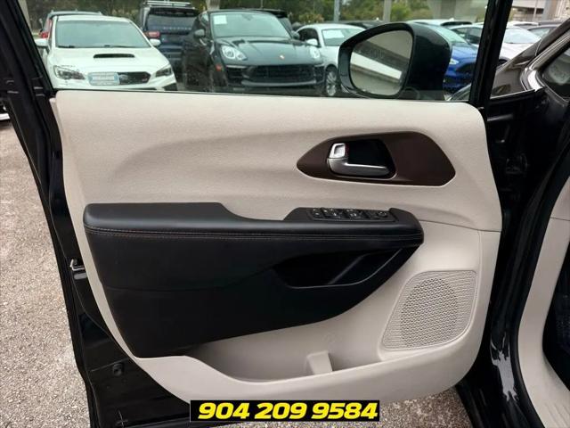2019 Chrysler Pacifica Touring L