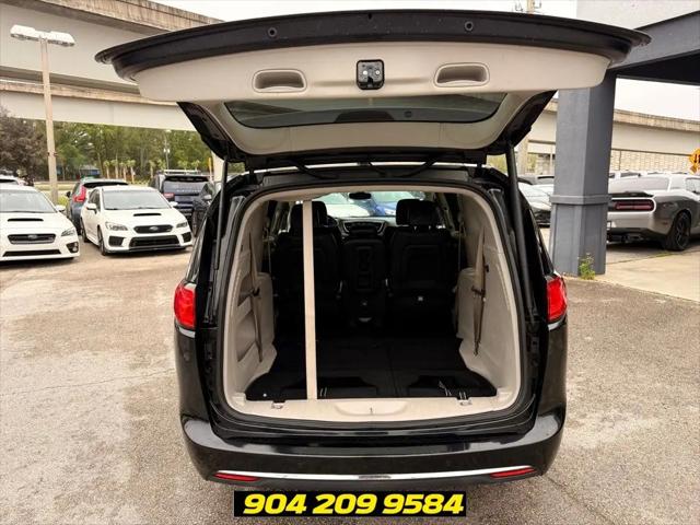 2019 Chrysler Pacifica Touring L