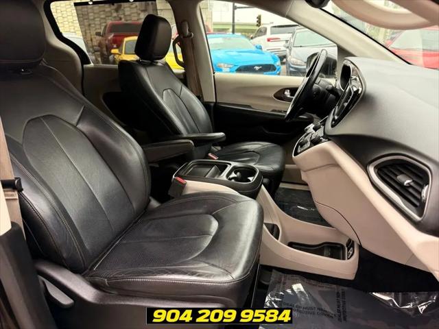 2019 Chrysler Pacifica Touring L